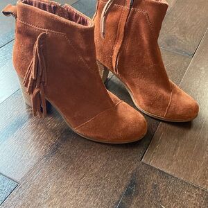 Tom’s Lunata leather fringe ankle booties womens size 6.5 brown western 3.5 inch